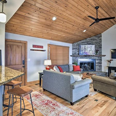 Cabin With Hot Tub And Mountain Views Less Than 5 Mi To Boone Blowing Rock Zewnętrze zdjęcie